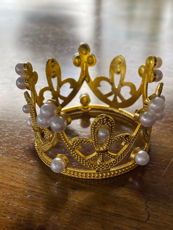 Gold & Pearl Crown Sphere Stands